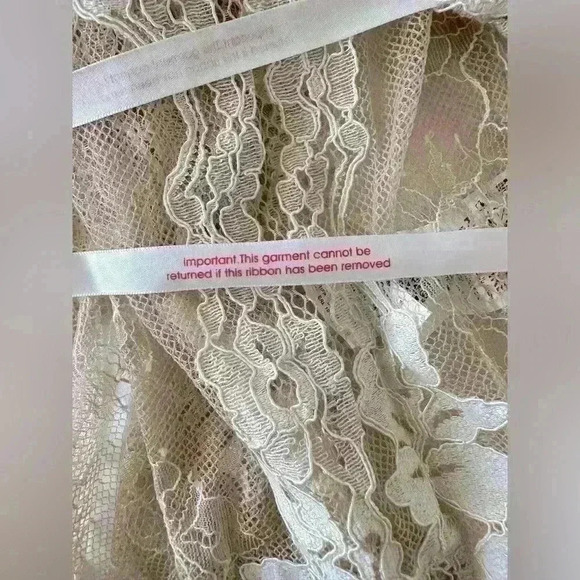 Misguided Premium Lace Maxi Kimono Size 6 - Picture 9 of 10